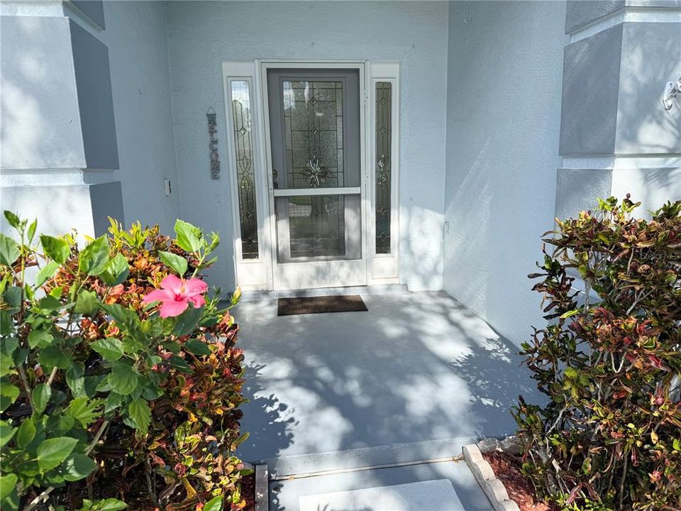 Active With Contract: $314,750 (2 beds, 2 baths, 1722 Square Feet)