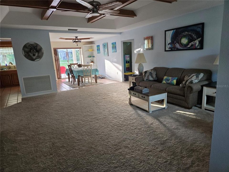 待售: $372,000 (3 贝兹, 2 浴室, 1532 平方英尺)