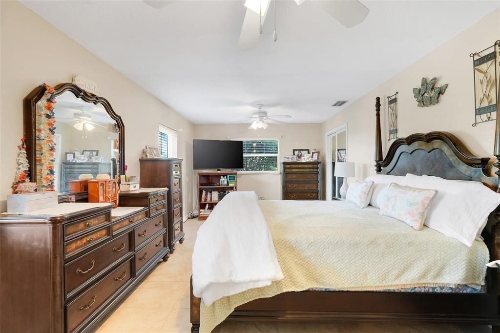 For Sale: $525,000 (3 beds, 2 baths, 1775 Square Feet)