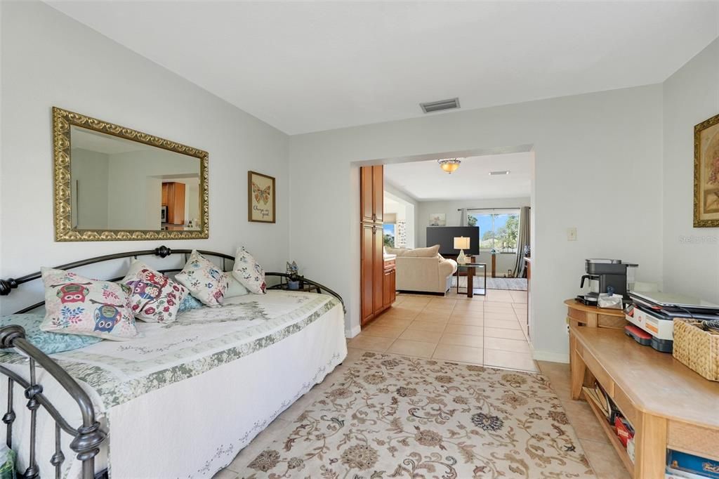 For Sale: $525,000 (3 beds, 2 baths, 1775 Square Feet)