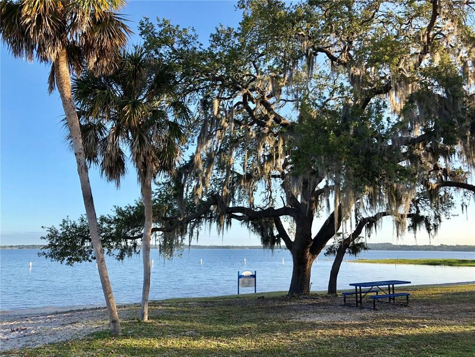 For Sale: $525,000 (3 beds, 2 baths, 1775 Square Feet)