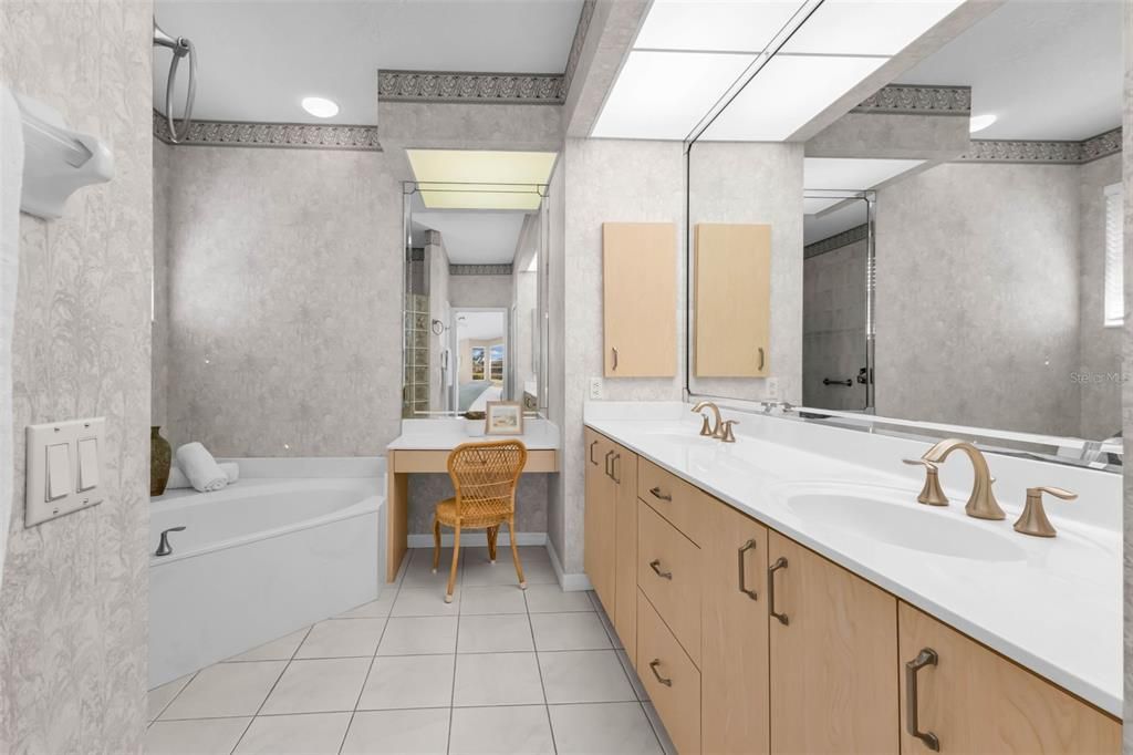 待售: $849,000 (3 贝兹, 2 浴室, 2495 平方英尺)