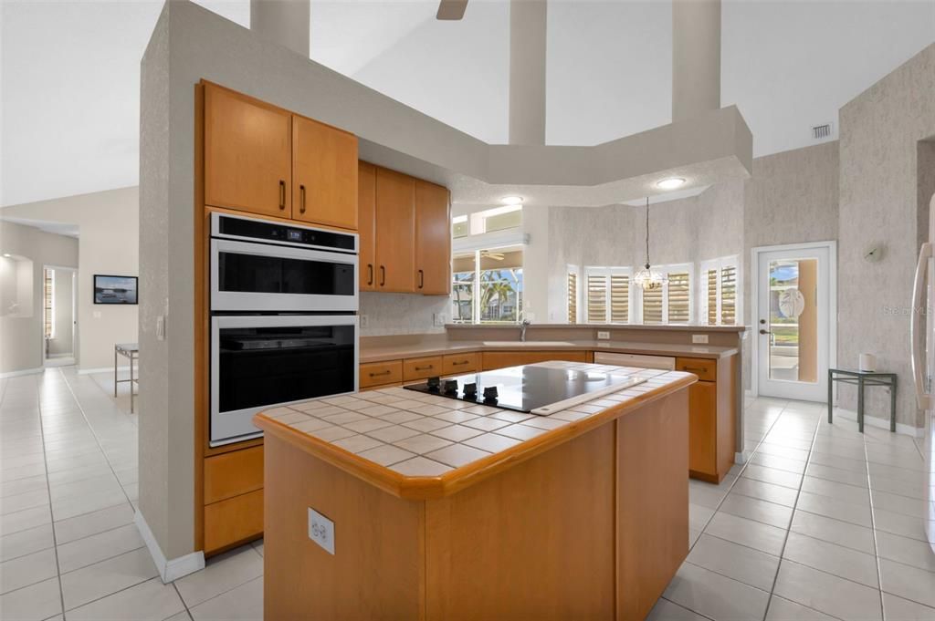 待售: $849,000 (3 贝兹, 2 浴室, 2495 平方英尺)