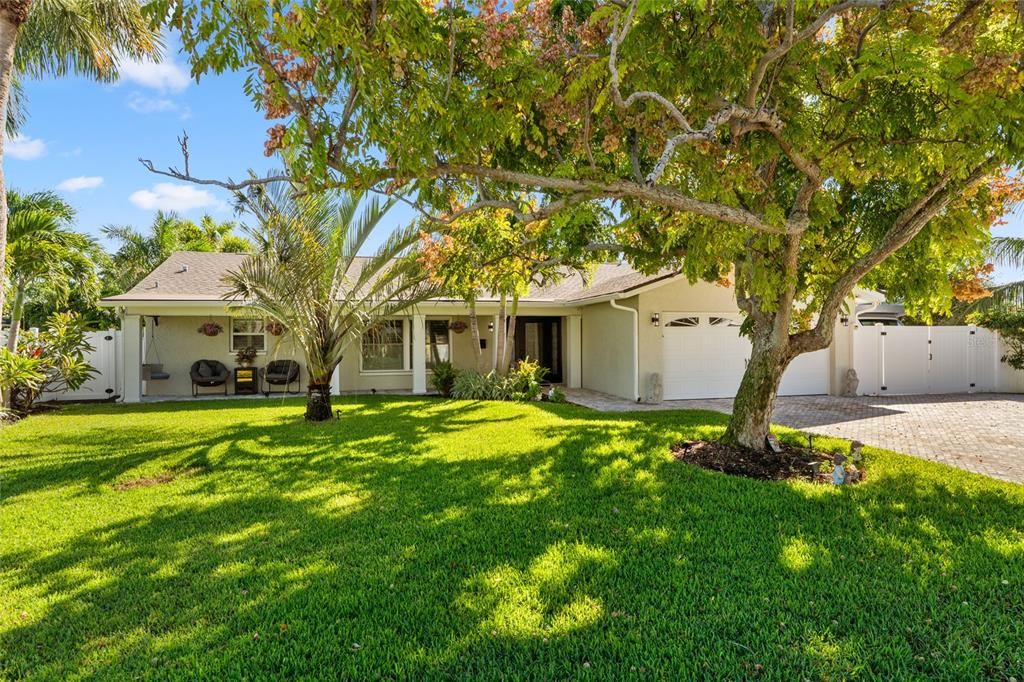 待售: $1,350,000 (3 贝兹, 2 浴室, 2124 平方英尺)