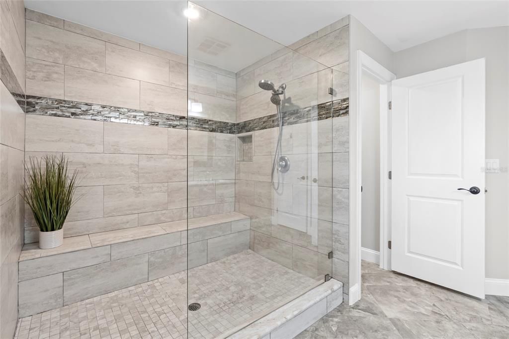 待售: $1,350,000 (3 贝兹, 2 浴室, 2124 平方英尺)