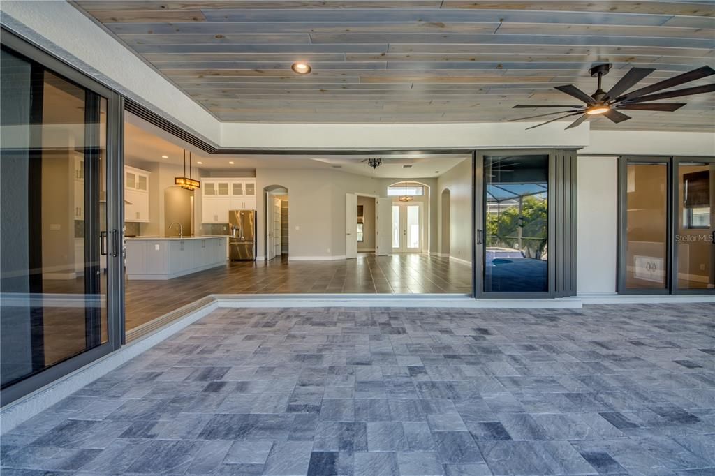 待售: $699,900 (4 贝兹, 3 浴室, 2182 平方英尺)