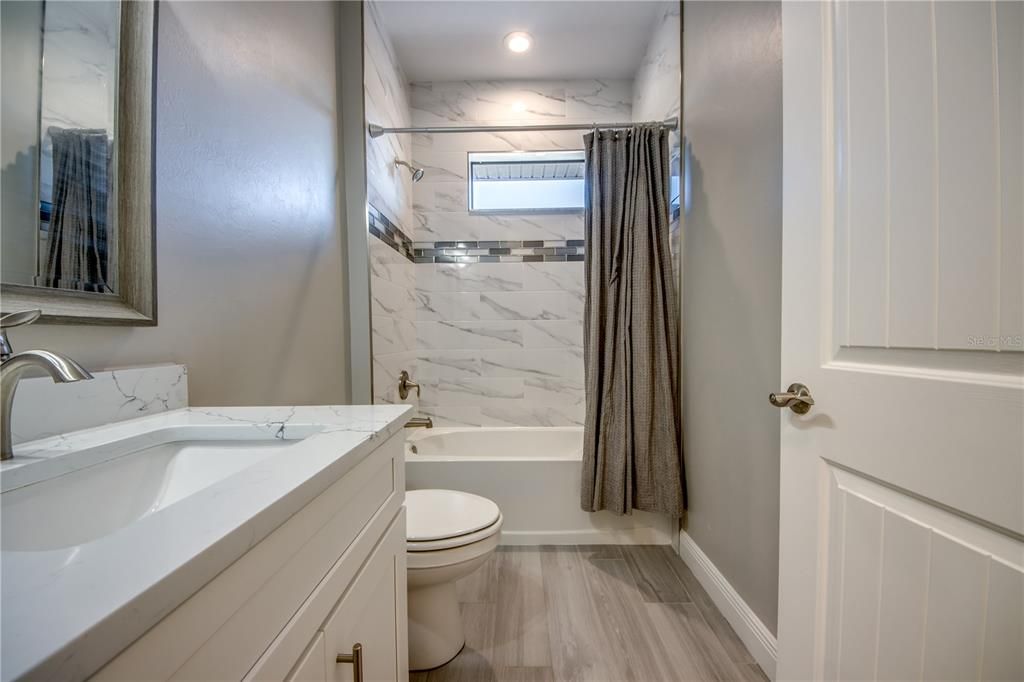 待售: $699,900 (4 贝兹, 3 浴室, 2182 平方英尺)