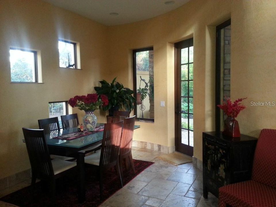 For Rent: $6,500 (5 beds, 3 baths, 3348 Square Feet)