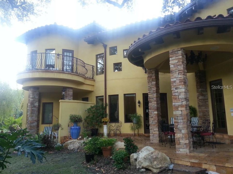 For Rent: $6,500 (5 beds, 3 baths, 3348 Square Feet)