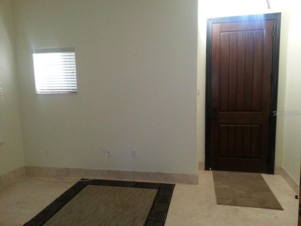 For Rent: $6,500 (5 beds, 3 baths, 3348 Square Feet)