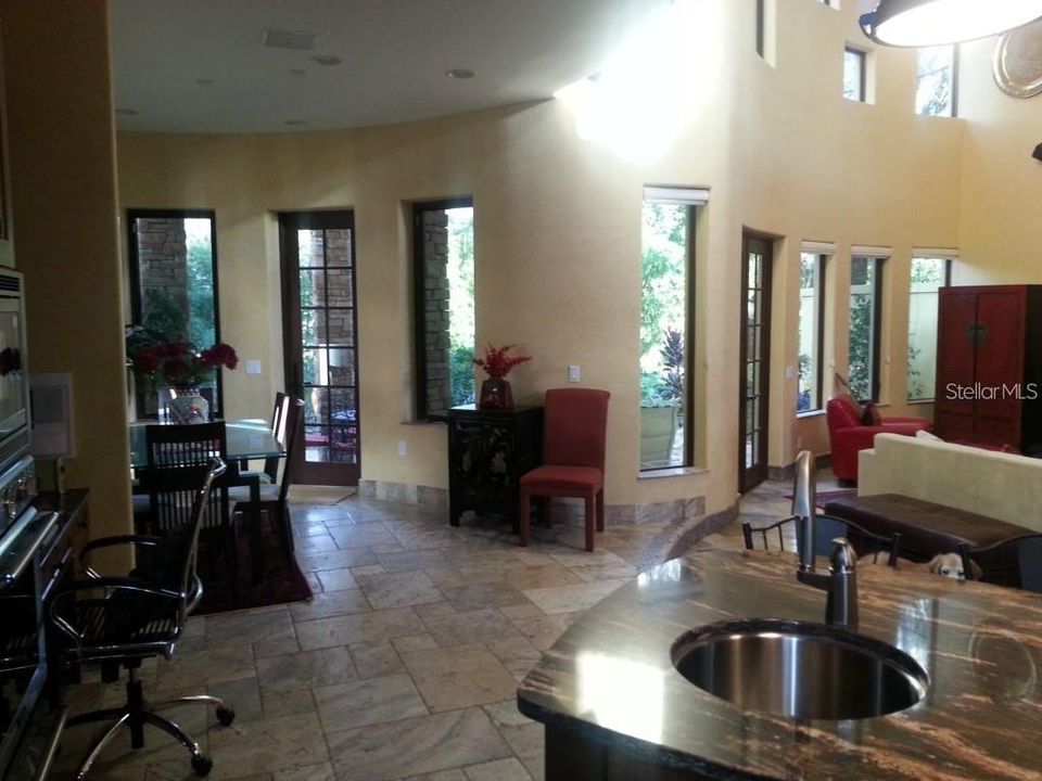 For Rent: $6,500 (5 beds, 3 baths, 3348 Square Feet)