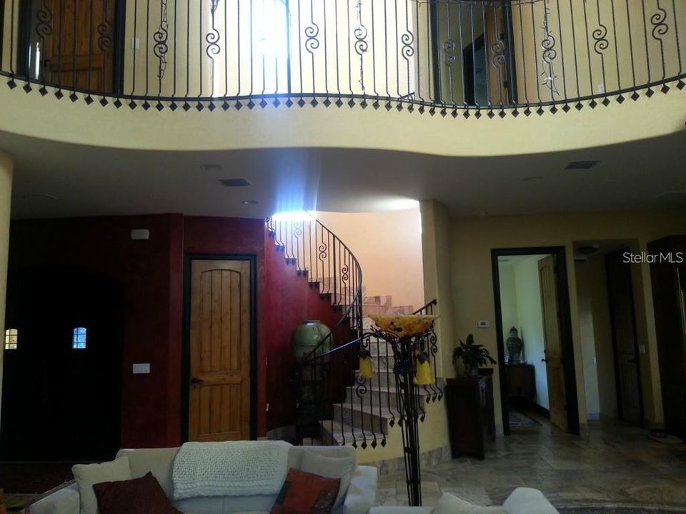 For Rent: $6,500 (5 beds, 3 baths, 3348 Square Feet)