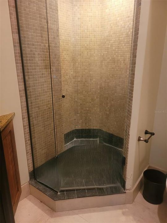 For Rent: $6,500 (5 beds, 3 baths, 3348 Square Feet)