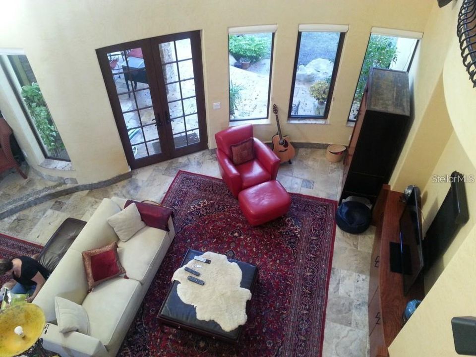 For Rent: $6,500 (5 beds, 3 baths, 3348 Square Feet)