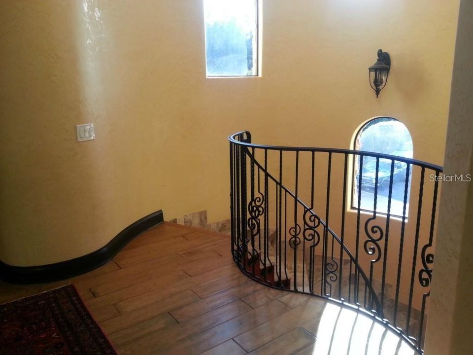 For Rent: $6,500 (5 beds, 3 baths, 3348 Square Feet)