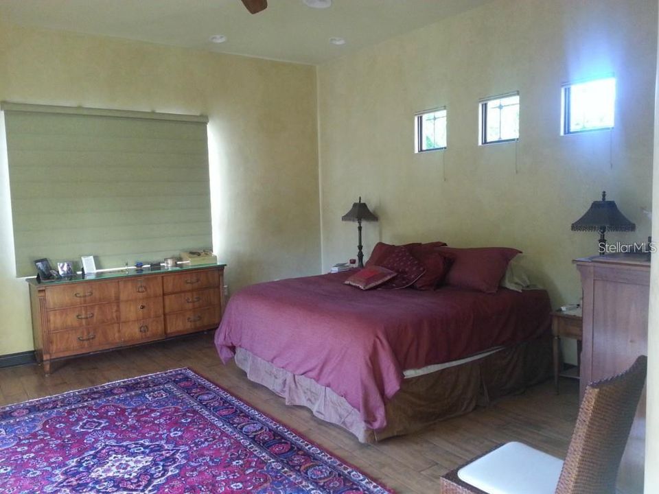 For Rent: $6,500 (5 beds, 3 baths, 3348 Square Feet)