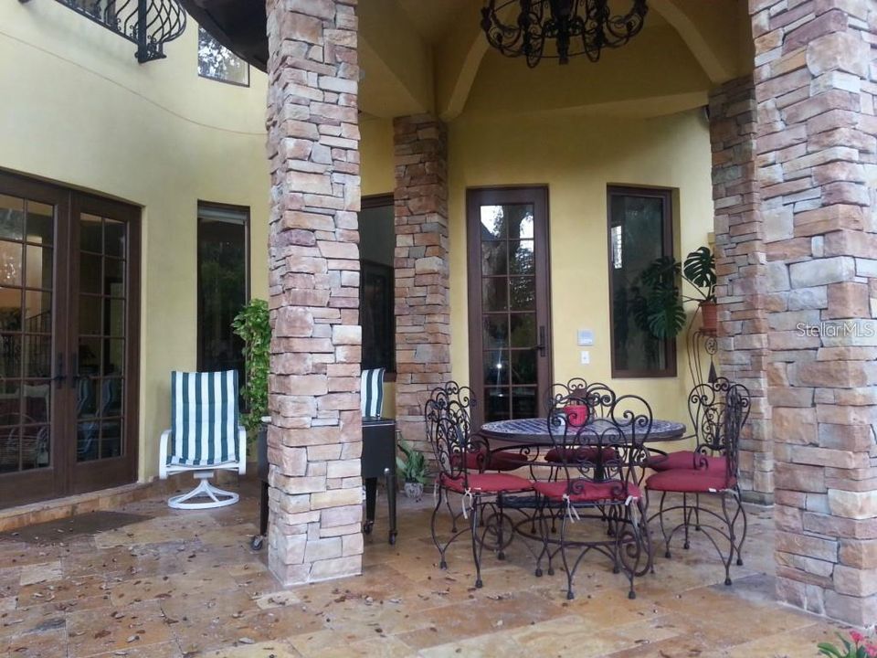 For Rent: $6,500 (5 beds, 3 baths, 3348 Square Feet)