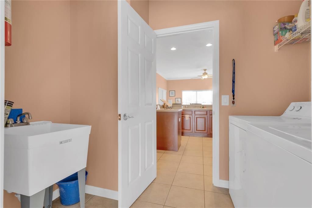 For Sale: $465,000 (4 beds, 3 baths, 2254 Square Feet)