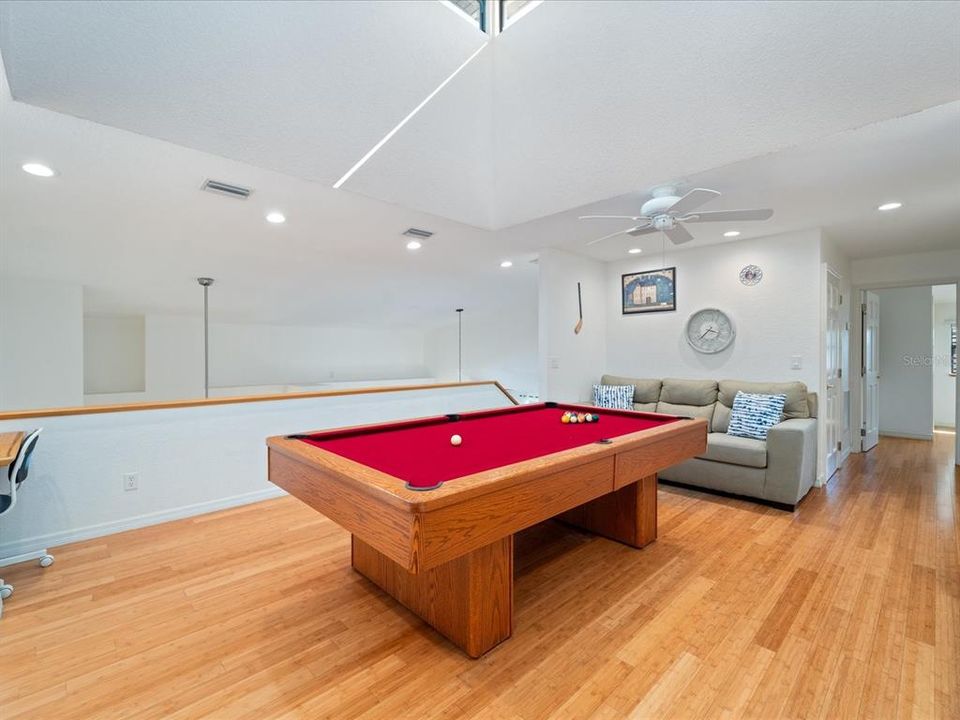 Под контрактом: $500,000 (4 спален, 4 ванн, 2432 Квадратных фут)