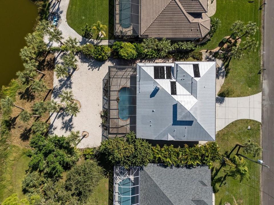 Под контрактом: $500,000 (4 спален, 4 ванн, 2432 Квадратных фут)