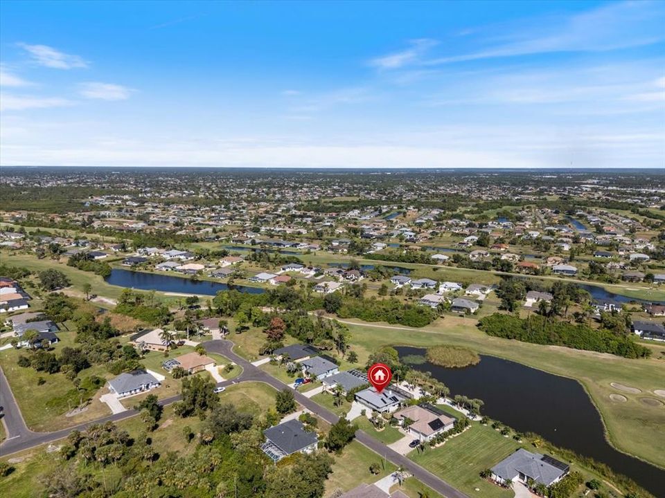 Под контрактом: $500,000 (4 спален, 4 ванн, 2432 Квадратных фут)