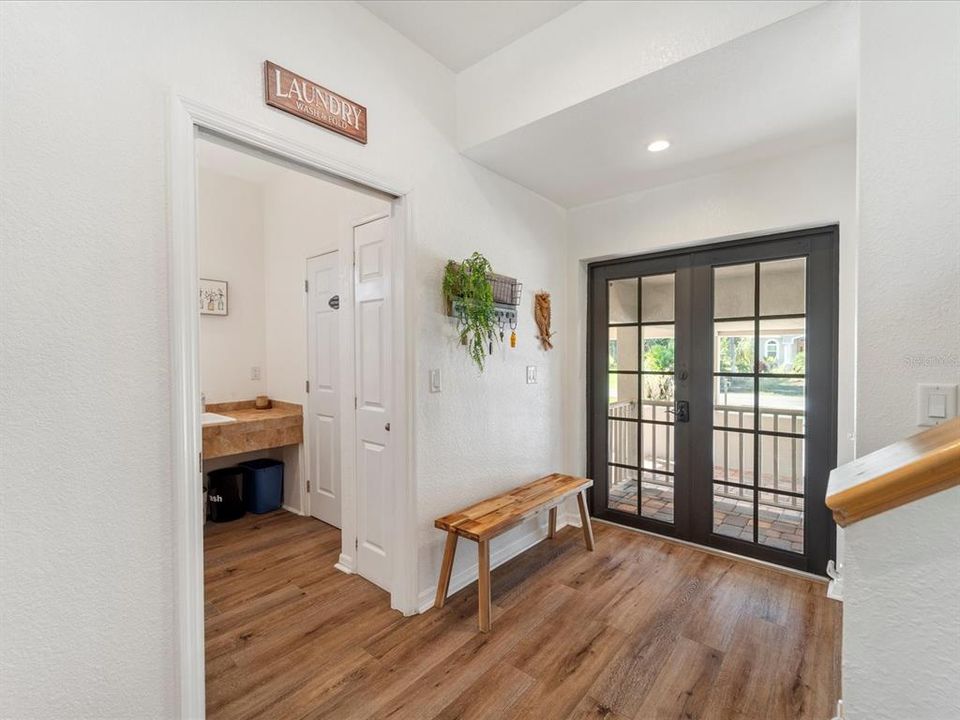 Под контрактом: $500,000 (4 спален, 4 ванн, 2432 Квадратных фут)