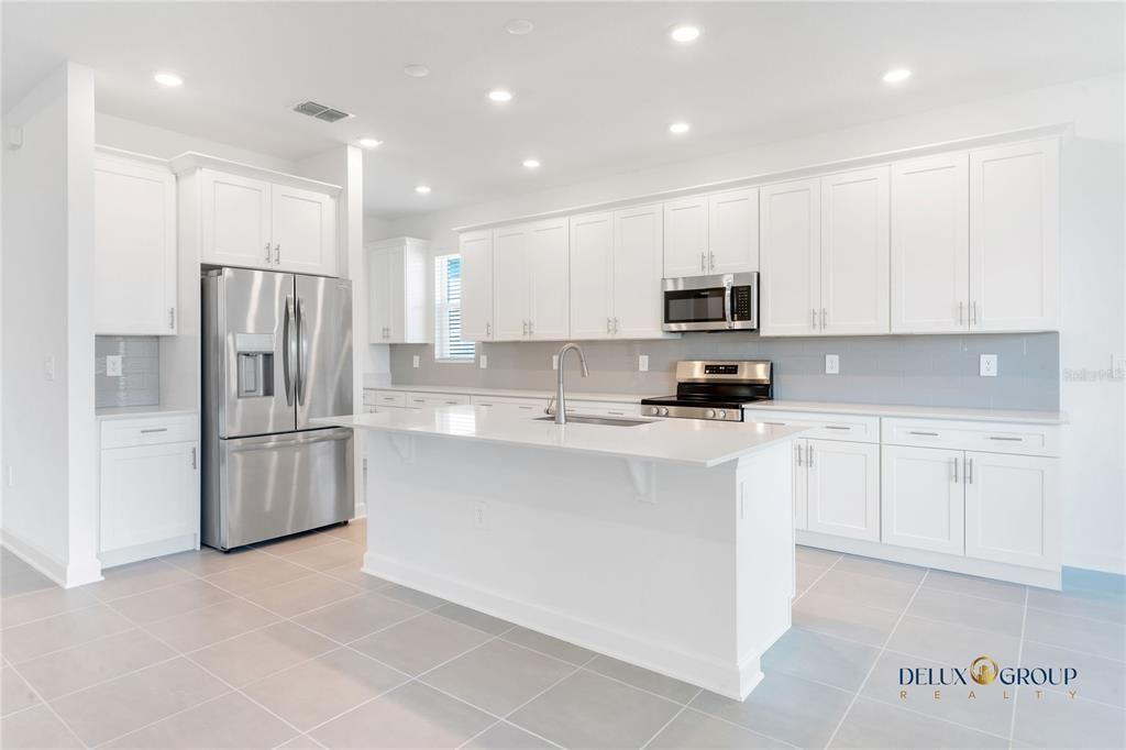 Active With Contract: $3,200 (4 beds, 3 baths, 2532 Square Feet)