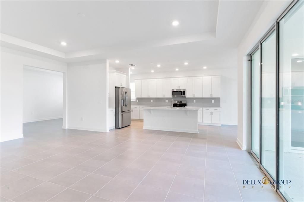 Active With Contract: $3,200 (4 beds, 3 baths, 2532 Square Feet)