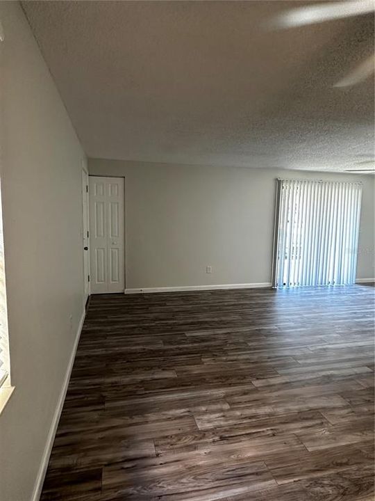 В аренду: $1,650 (2 спален, 2 ванн, 915 Квадратных фут)