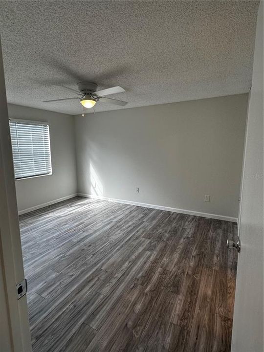 В аренду: $1,650 (2 спален, 2 ванн, 915 Квадратных фут)