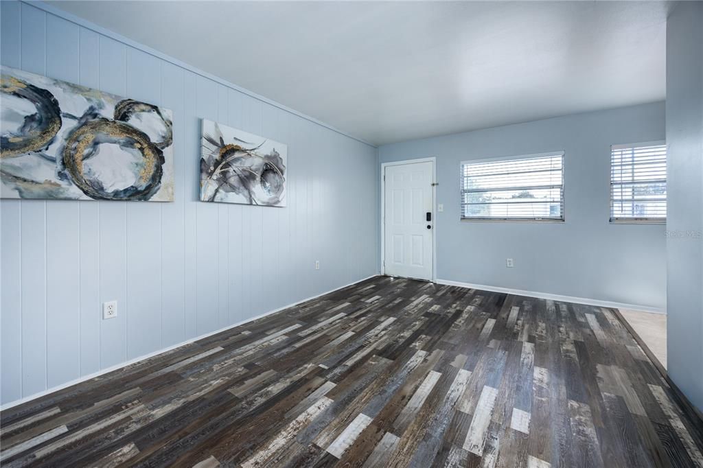 待售: $95,000 (1 贝兹, 1 浴室, 540 平方英尺)