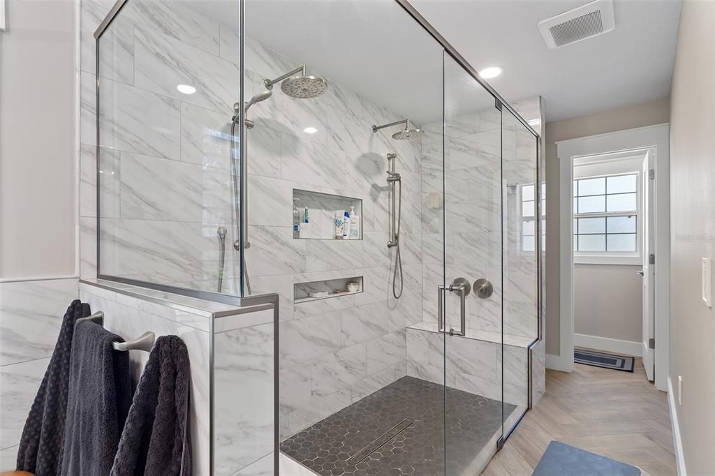 На продажу: $784,000 (4 спален, 2 ванн, 2503 Квадратных фут)