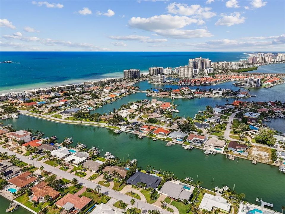 На продажу: $2,600,000 (5 спален, 3 ванн, 3463 Квадратных фут)