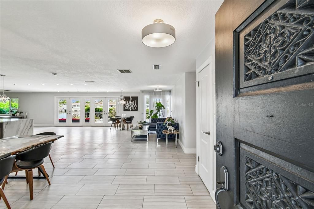 На продажу: $2,600,000 (5 спален, 3 ванн, 3463 Квадратных фут)