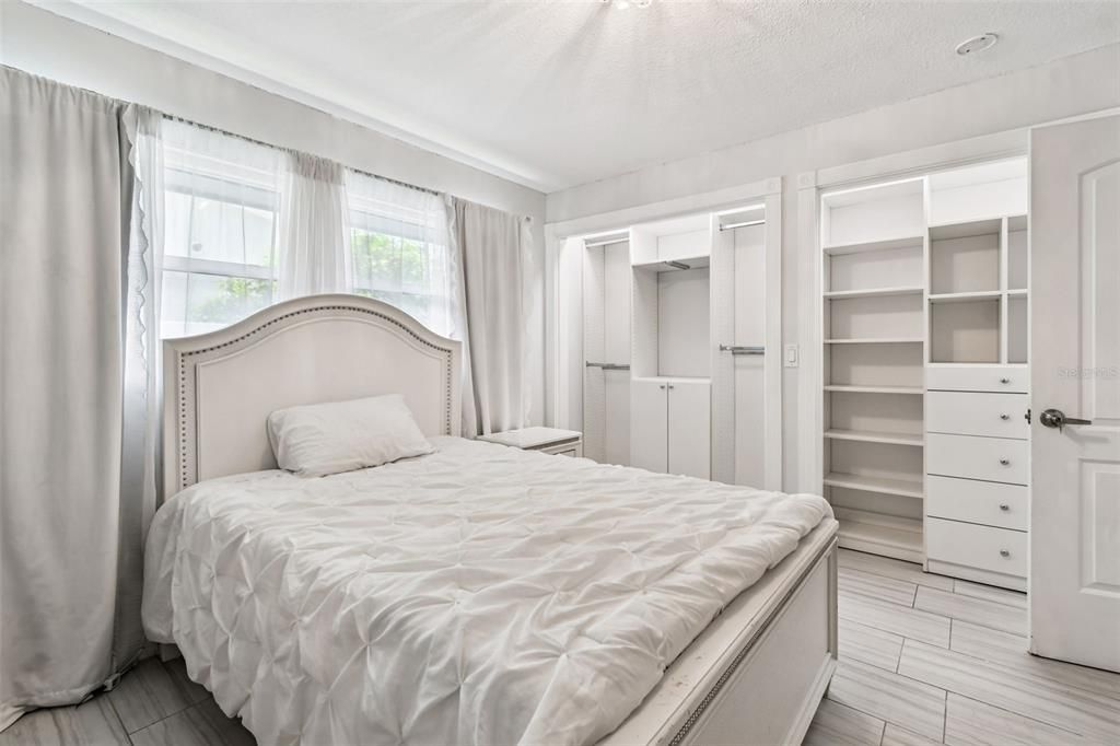 На продажу: $2,600,000 (5 спален, 3 ванн, 3463 Квадратных фут)