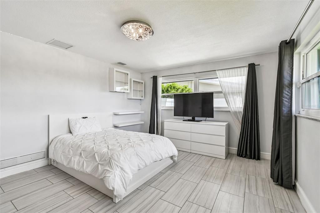 На продажу: $2,600,000 (5 спален, 3 ванн, 3463 Квадратных фут)