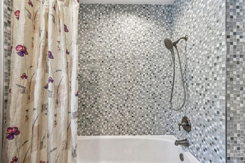 На продажу: $2,600,000 (5 спален, 3 ванн, 3463 Квадратных фут)