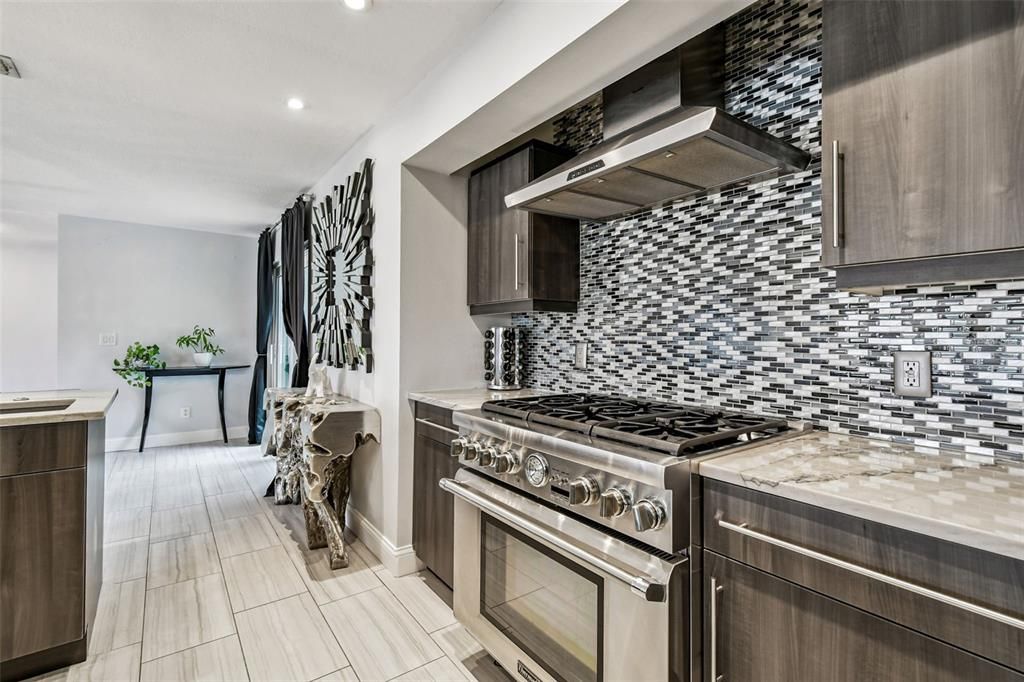 На продажу: $2,600,000 (5 спален, 3 ванн, 3463 Квадратных фут)