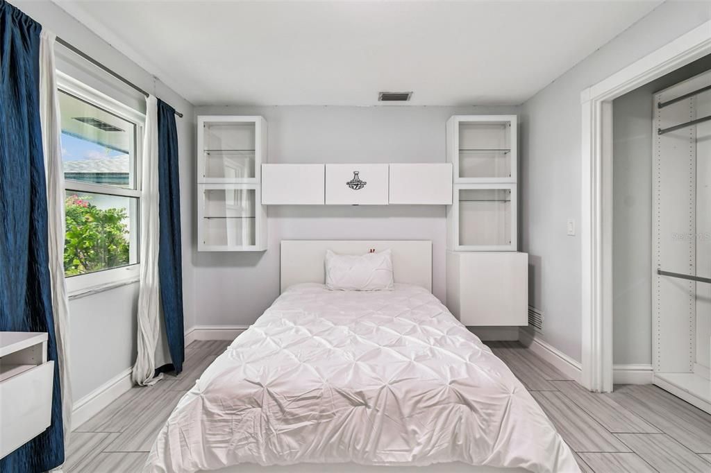 На продажу: $2,600,000 (5 спален, 3 ванн, 3463 Квадратных фут)