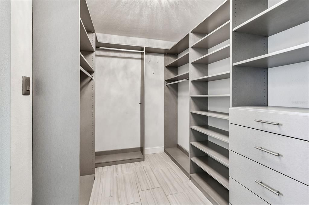 На продажу: $2,600,000 (5 спален, 3 ванн, 3463 Квадратных фут)