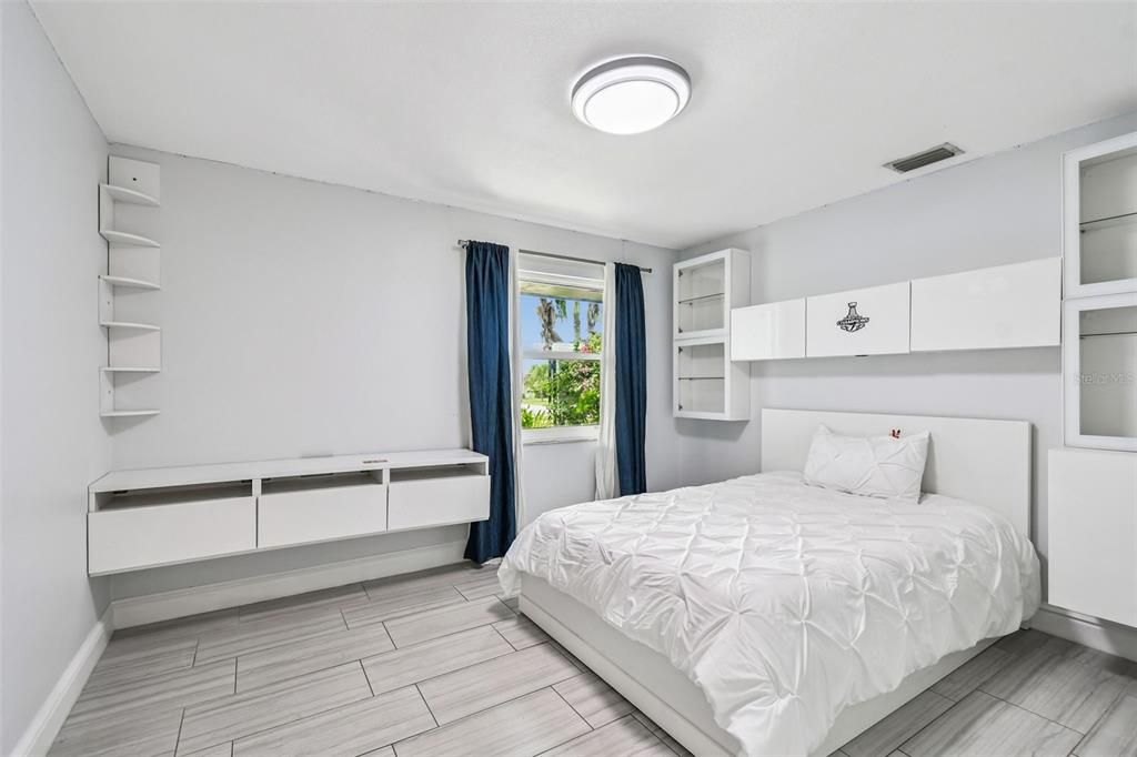 На продажу: $2,600,000 (5 спален, 3 ванн, 3463 Квадратных фут)