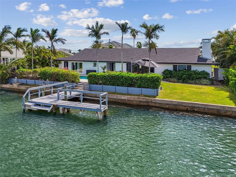 На продажу: $2,600,000 (5 спален, 3 ванн, 3463 Квадратных фут)