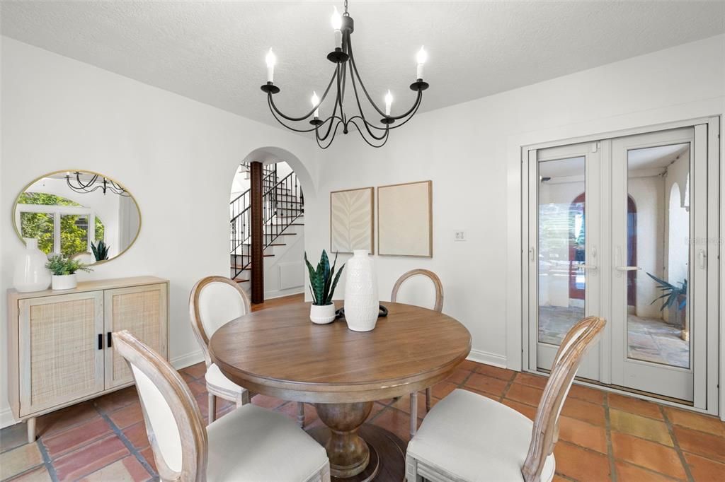 待售: $2,995,000 (5 贝兹, 6 浴室, 4456 平方英尺)