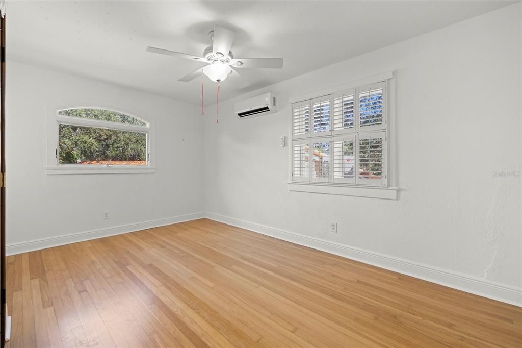 待售: $2,995,000 (5 贝兹, 6 浴室, 4456 平方英尺)