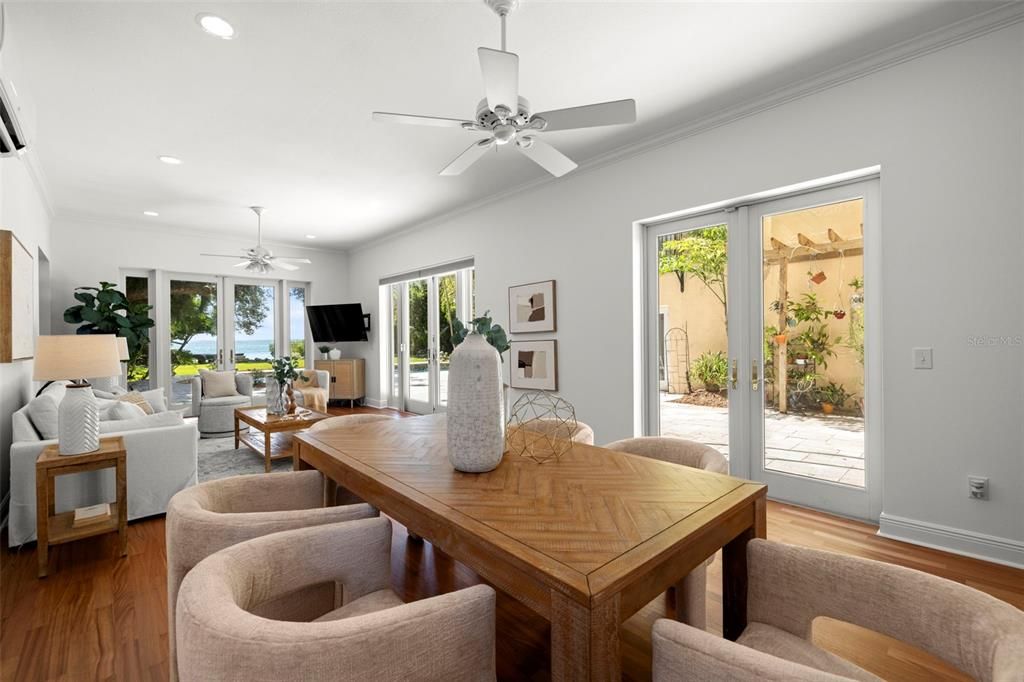 待售: $2,995,000 (5 贝兹, 6 浴室, 4456 平方英尺)