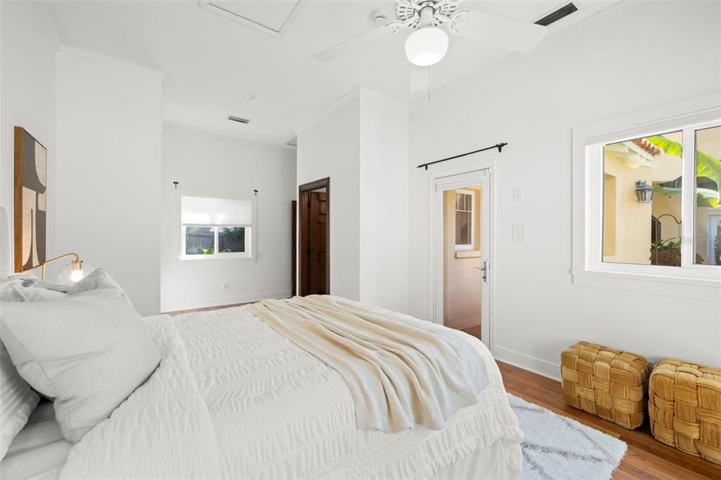 待售: $2,995,000 (5 贝兹, 6 浴室, 4456 平方英尺)