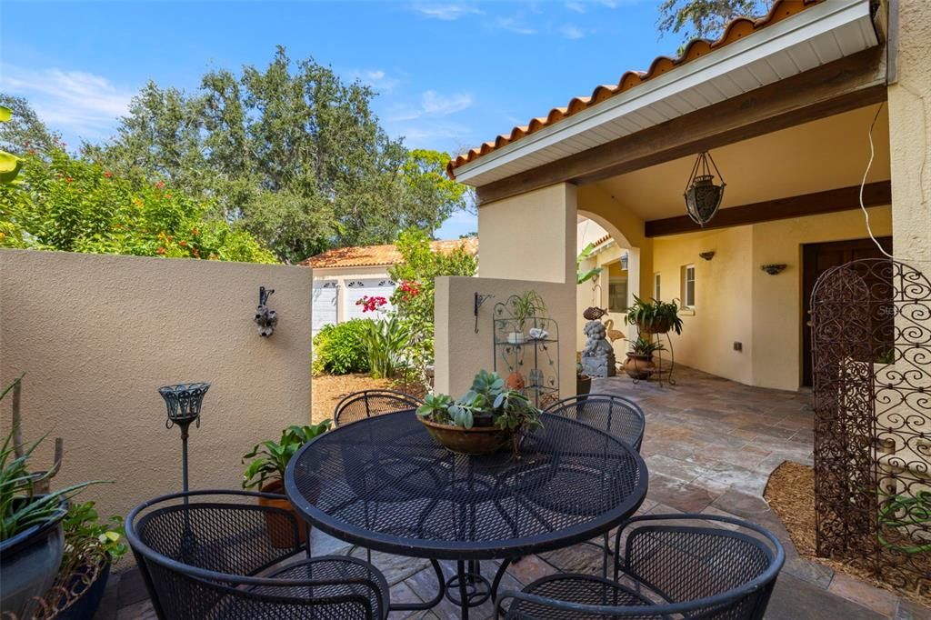 待售: $2,995,000 (5 贝兹, 6 浴室, 4456 平方英尺)