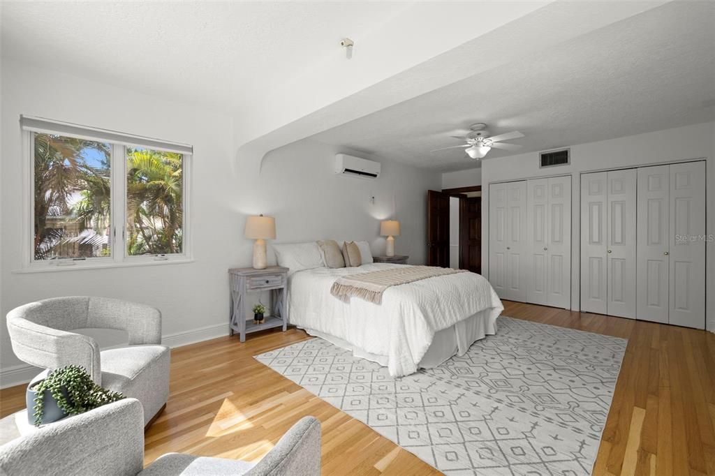 待售: $2,995,000 (5 贝兹, 6 浴室, 4456 平方英尺)