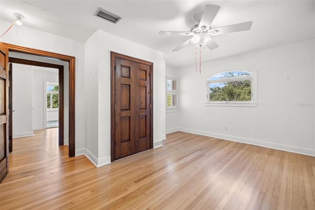 待售: $2,995,000 (5 贝兹, 6 浴室, 4456 平方英尺)