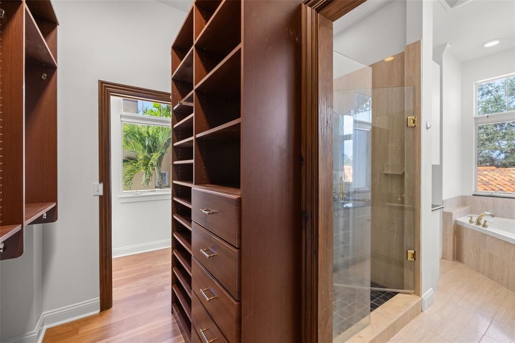 待售: $2,995,000 (5 贝兹, 6 浴室, 4456 平方英尺)